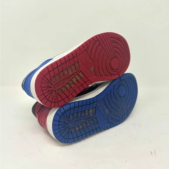 Nike Air Jordan 1 Retro Top 3 Youth Size 6.5 GS Black White Red - Picture 5 of 6